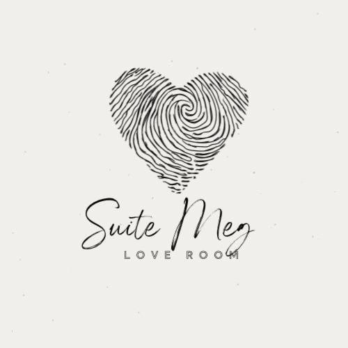 Suite Meg Esbly Екстериор снимка